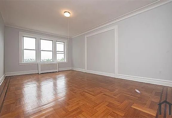 5th image of 576-407 Mount Prospect Ave #575-405