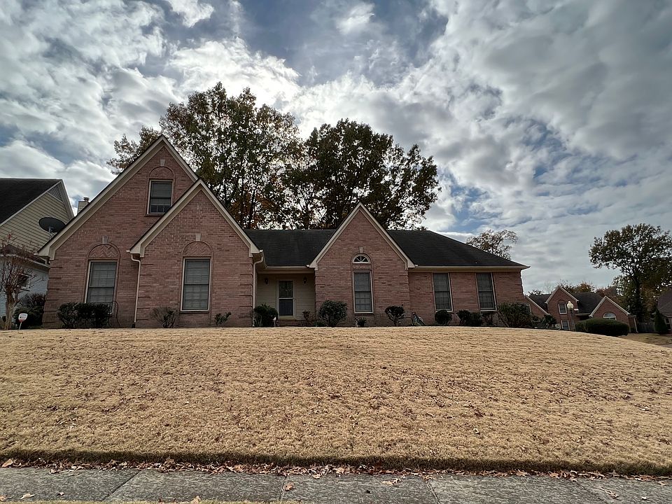 1st image of 2633 Country Downs Dr