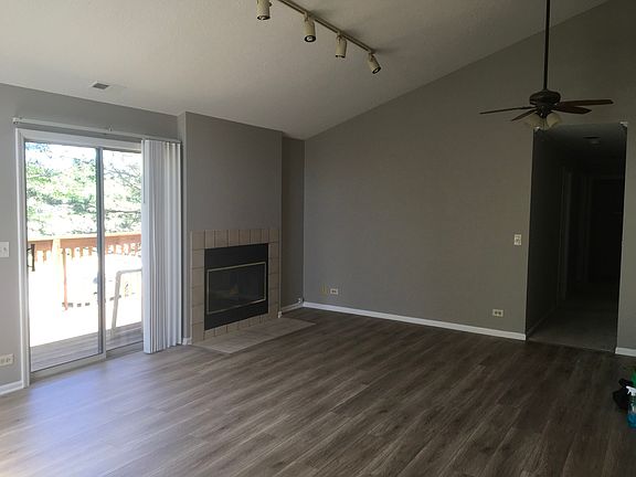 2nd image of 420 W Ivy Ln #2D