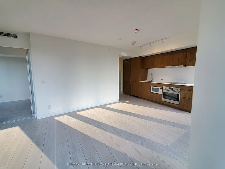 60 Shuter St #2508 — Photo 5