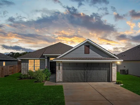 428 Shoreview Dr, Conroe, TX 77303