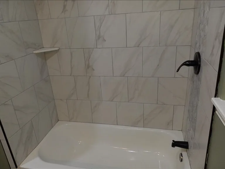 420 S Gribble St — Photo 3