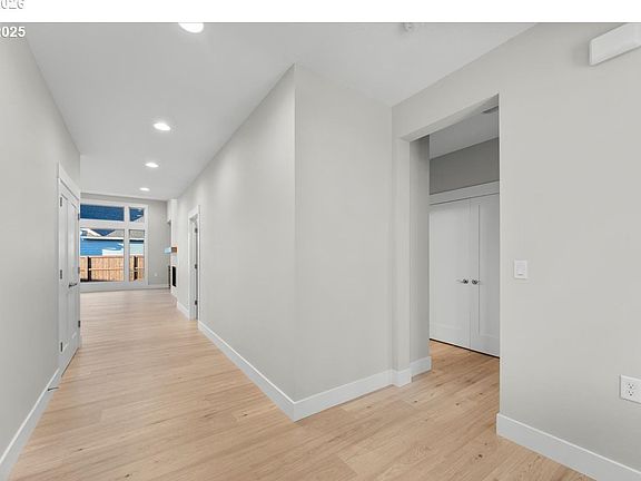 5th image of 2405 NW 68th St