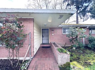1122 SE Alder St, Hillsboro, OR 97123