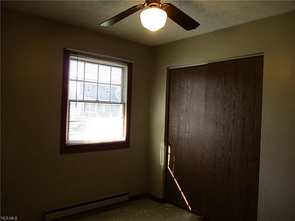 4th image of 416 Kansas Ave