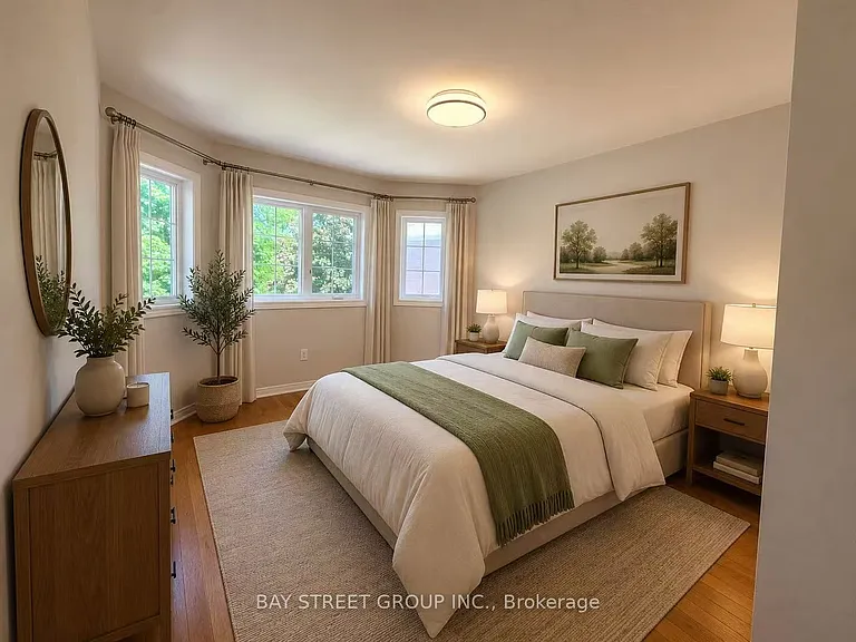 1054 Chateau Ct — Photo 28