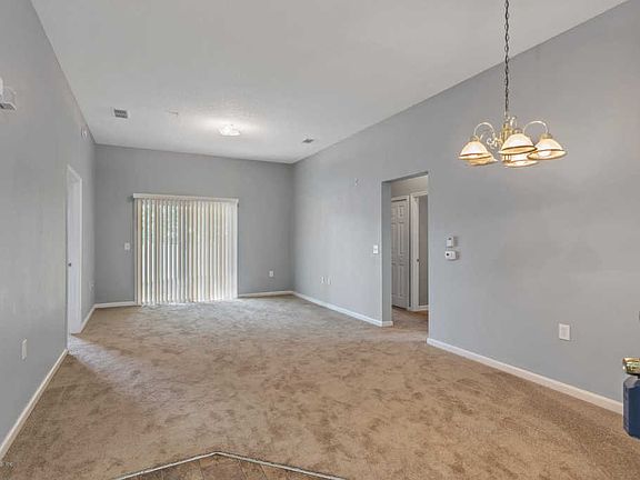 4th image of 5050 Playpen Dr #4-2