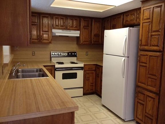 2nd image of 3735 Northridge Dr