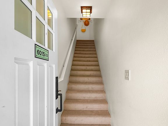 5th image of 6015 1/2 20th Avenue NW