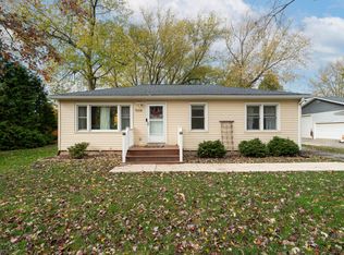 7608 Dakota St, Merrillville, IN 46410