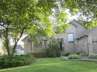 18919 Elmer Dr, Macomb, MI 48044