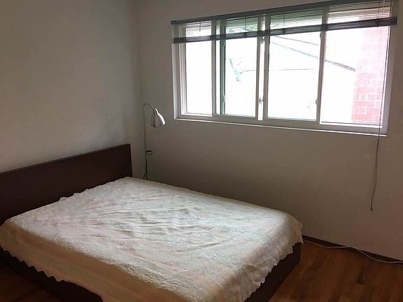 5th image of 820 146th Ave SE #1