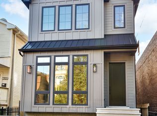 1907 W Wolfram St, Chicago, IL 60657