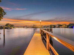 490 Coffee Pot Riviera NE, Saint Petersburg, FL 33704