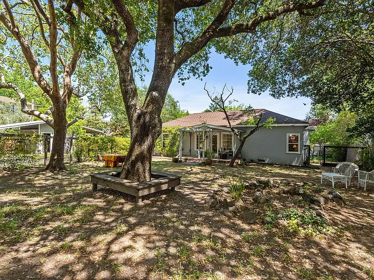 15265 Arnold Dr — Photo 30