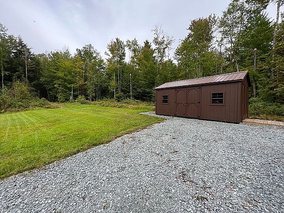 3rd image of 651 Hennessey Rd