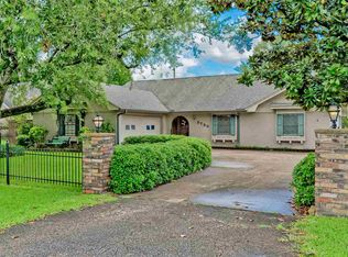 5750 Scenic Dr, Beaumont, TX 77713
