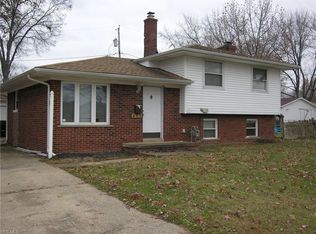 871 Jamestown Ave, Elyria, OH