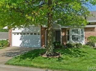 27 Biloxi Ct, Saint Charles, MO 63303