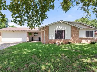 806 Ridgeway Rd, Joshua, TX 76058