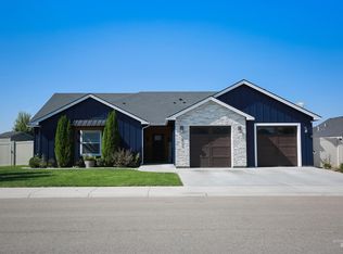 2833 Birch Rd, Fruitland, ID 83619