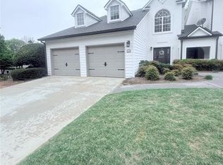 2015 Barrett Lakes Blvd NW UNIT 111, Kennesaw, GA 30144