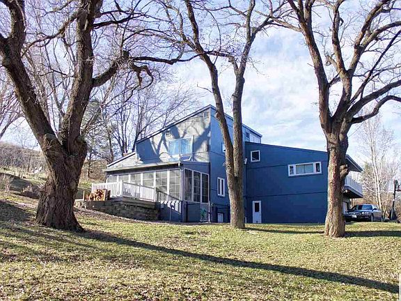 2nd image of 14 Timberlane Dr