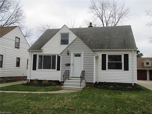 2nd image of 25650 Farringdon Ave