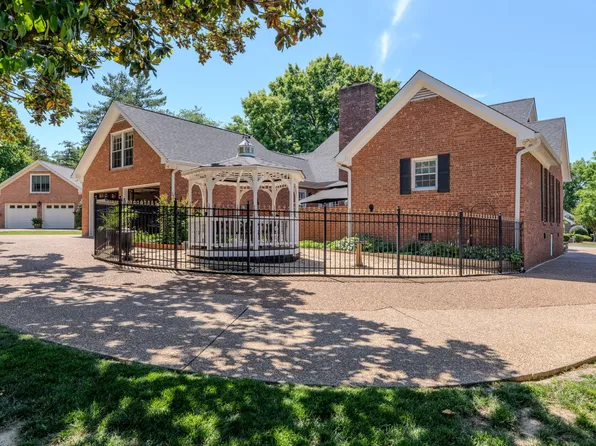 404 Chesterfield Pl, Franklin, TN 37064