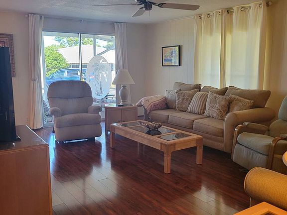 3rd image of 73 Juniper Dr E