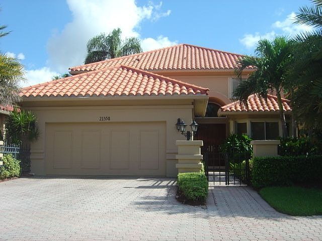 Like NEW, 3600 sq. ft.