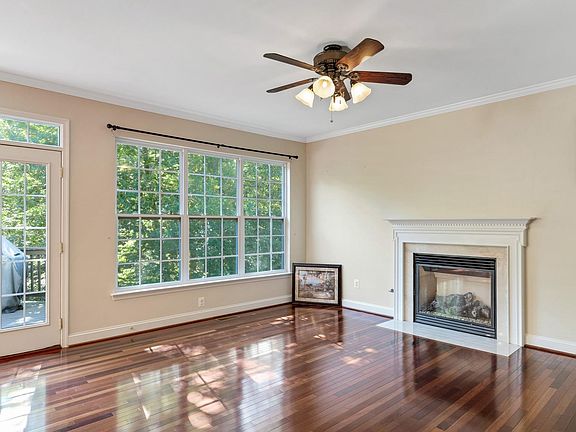 2nd image of 23276 Daffodil Dr
