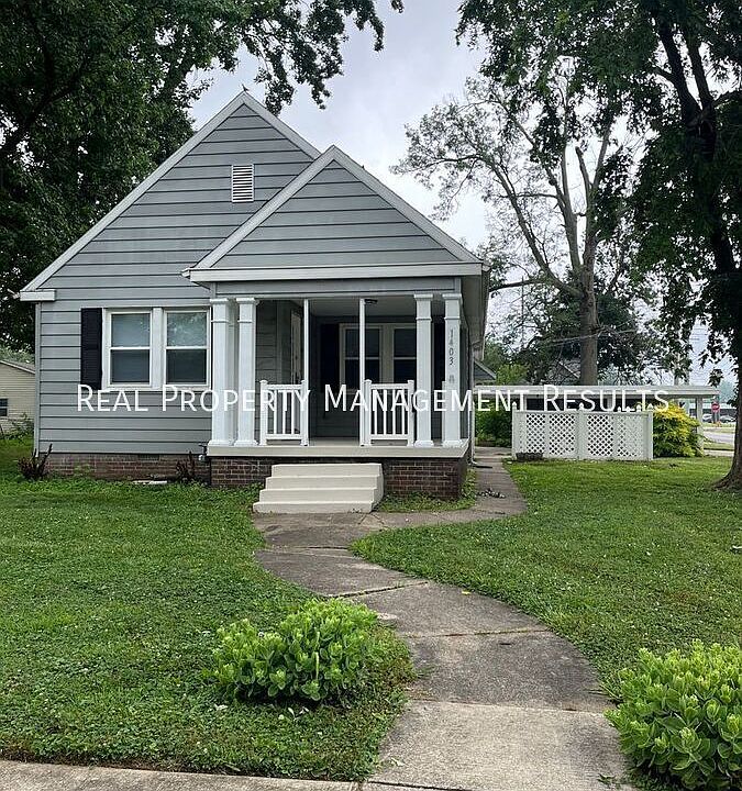 1st image of 1403 Ravenswood Dr