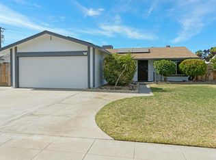 5952 E Robinson Ave, Fresno, CA