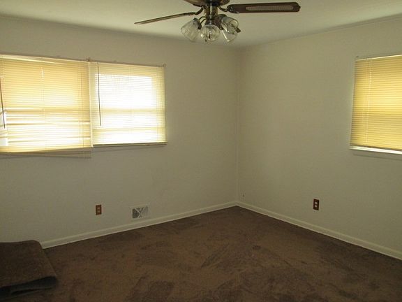 5th image of 2348 Cornell Dr