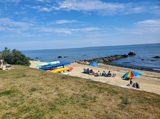 25 Seacrest Rd, Old Saybrook, CT 06475