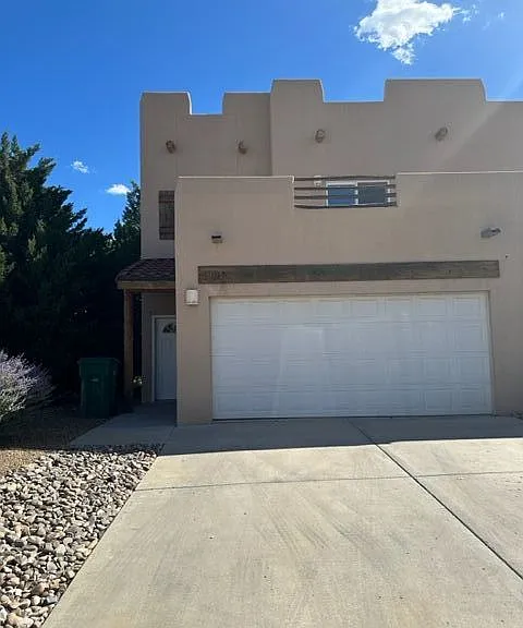 Corner unit