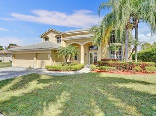 1818 Victoria Pointe Cir, Weston, FL 33327