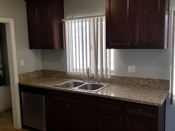 Kitchen w/ new dishwasher
