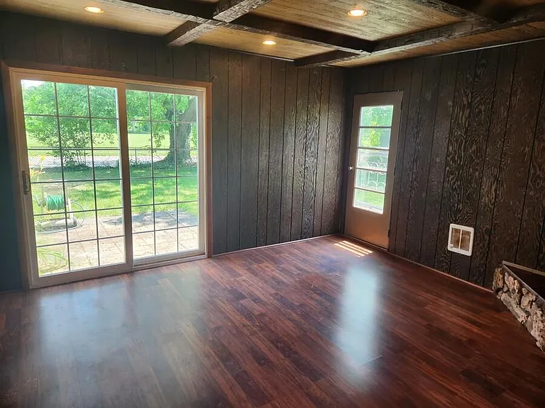 803 W Donaldson Ave — Photo 5