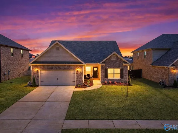 209 Allegro Cir, Harvest, AL 35749