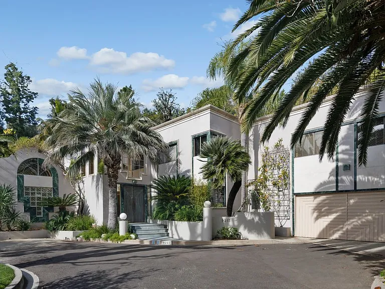 9213 Warbler Pl — Photo 2