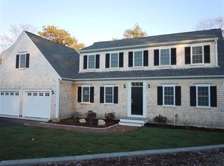 9 Doves Wing Rd, Yarmouth Port, MA 02675
