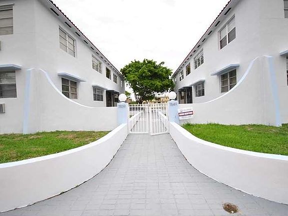 3rd image of 7859 Crespi Blvd APT 3