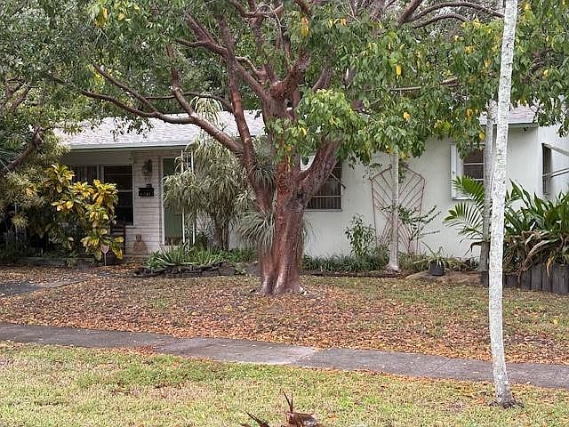 1st image of 511 SW 2nd Avenue