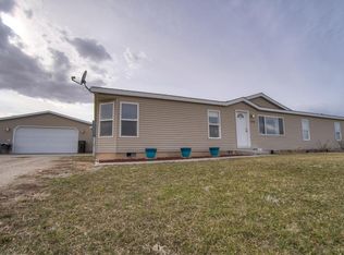 3270 S Niel Dr, Ammon, ID 83406