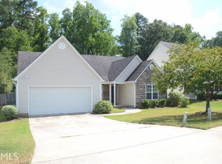 170 Lake Valley Dr, Loganville, GA 30052