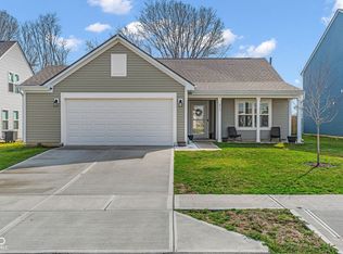 213 Drewood Dr, Trafalgar, IN 46181