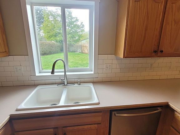 2nd image of 4724 Spring Meadow Ave