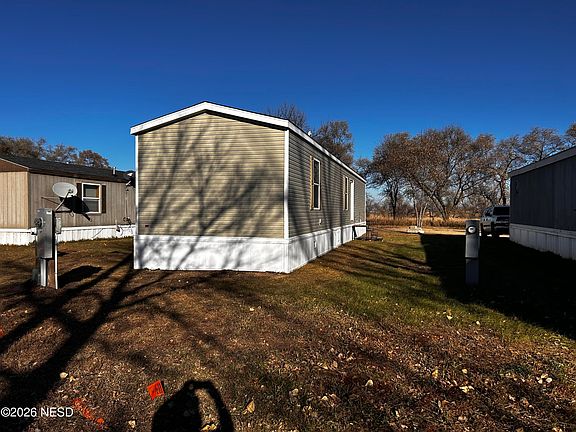 2nd image of 127 Hansen Loop